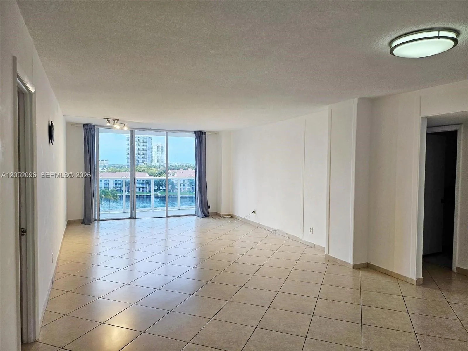 3800 S Ocean Dr # 611, Hollywood, FL 33019 photo 2