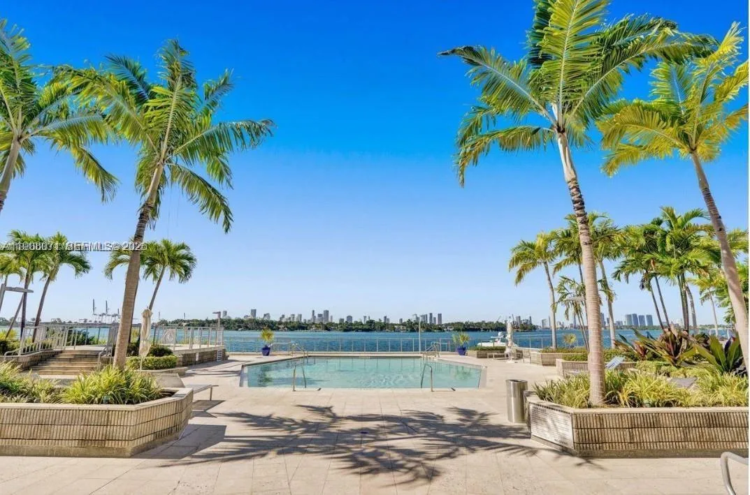 800 West Ave # 920, Miami Beach, FL 33139