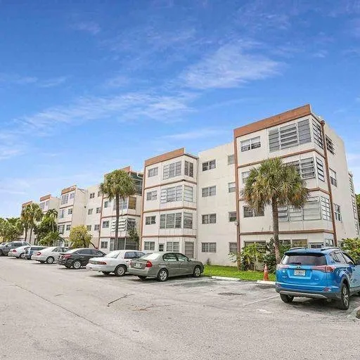4046 NW 19TH Street # 210, Lauderhill, FL 33313