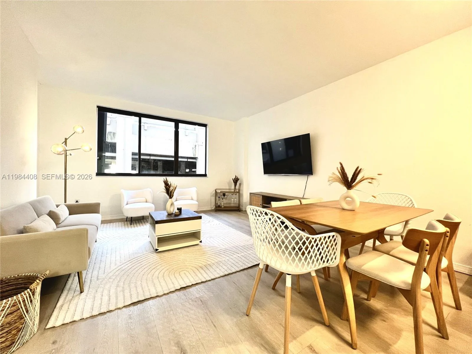 540 Brickell Key Dr # 202, Miami, FL 33131