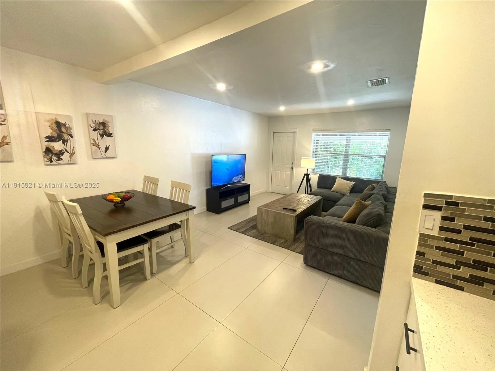 1211 NE 15th Ave # 1, Fort Lauderdale, FL 33304 photo 5