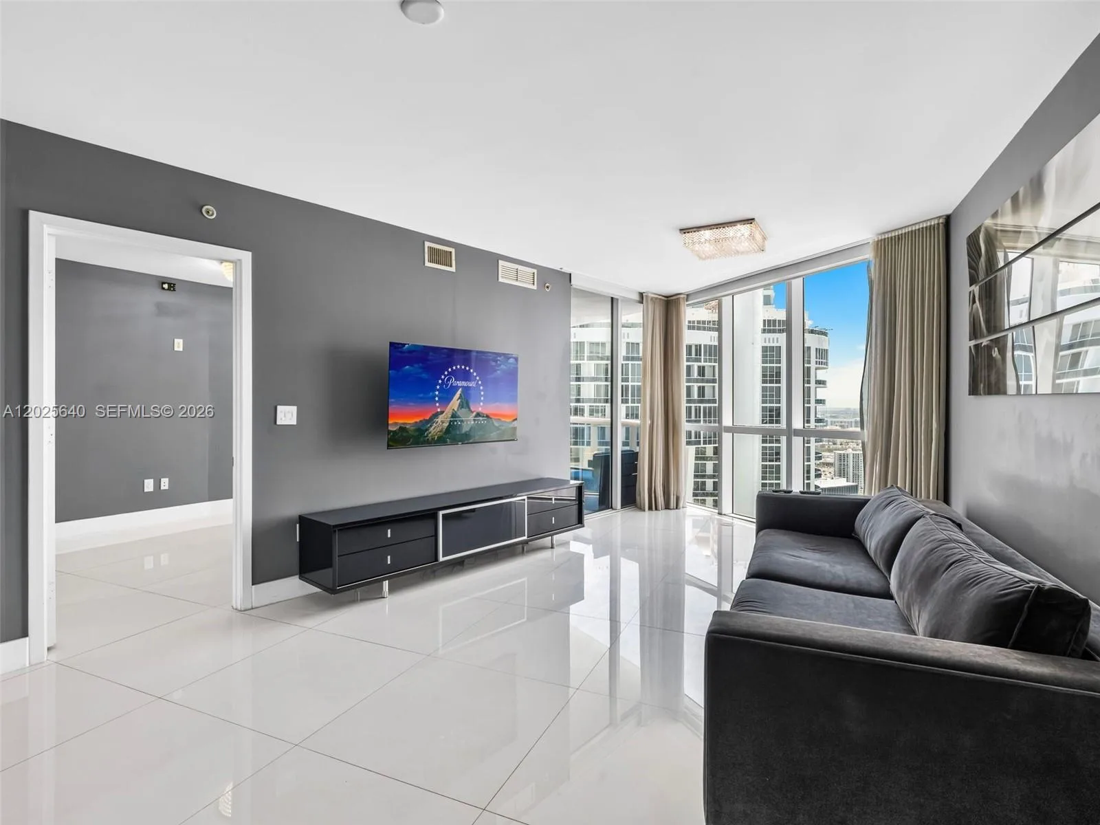 18201 Collins Ave # 5303, Sunny Isles Beach, FL 33160