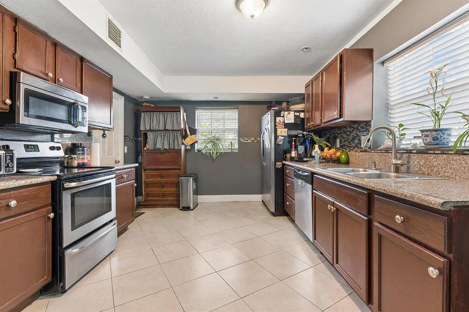 415 SW 7th Court, Boynton Beach, FL 33435 photo 12