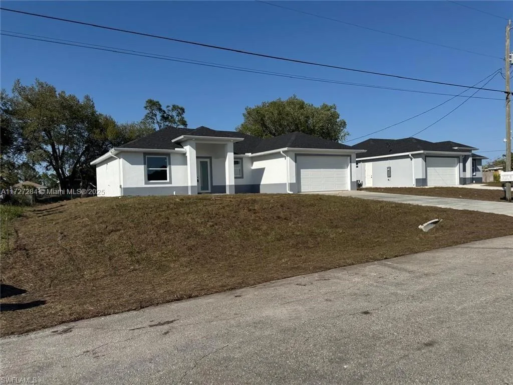 2902 49th ST SW, Lehigh Acres, FL 33976 photo 2