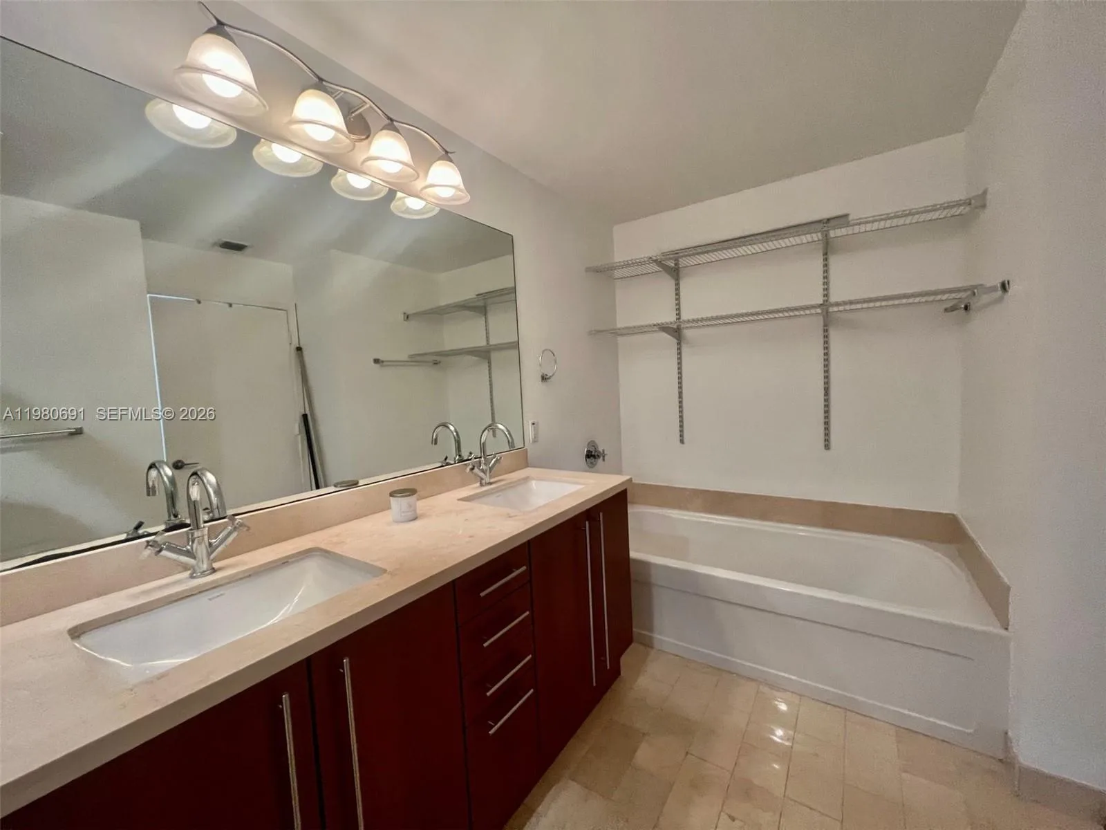 1111 SW 1st Ave # 3223, Miami, FL 33130 photo 8
