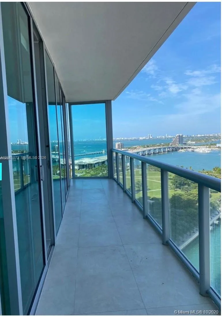 888 Biscayne Blvd # 4009, Miami, FL 33132 photo 5