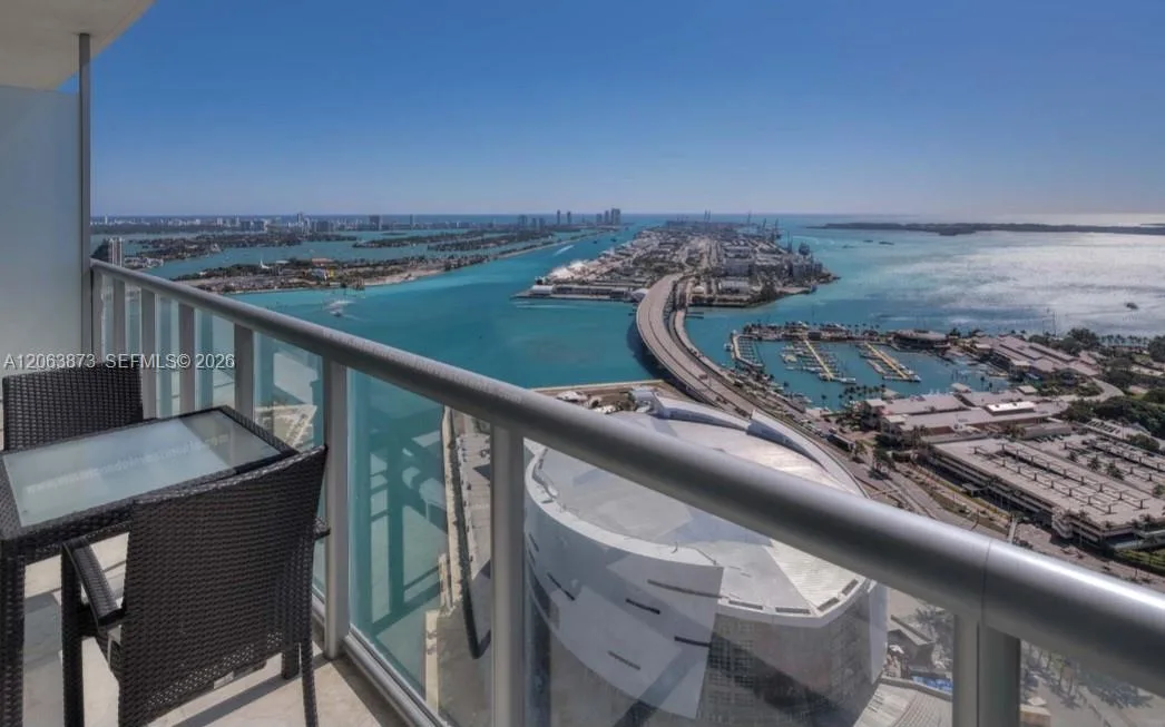 888 Biscayne Blvd # 4009, Miami, FL 33132 photo 7