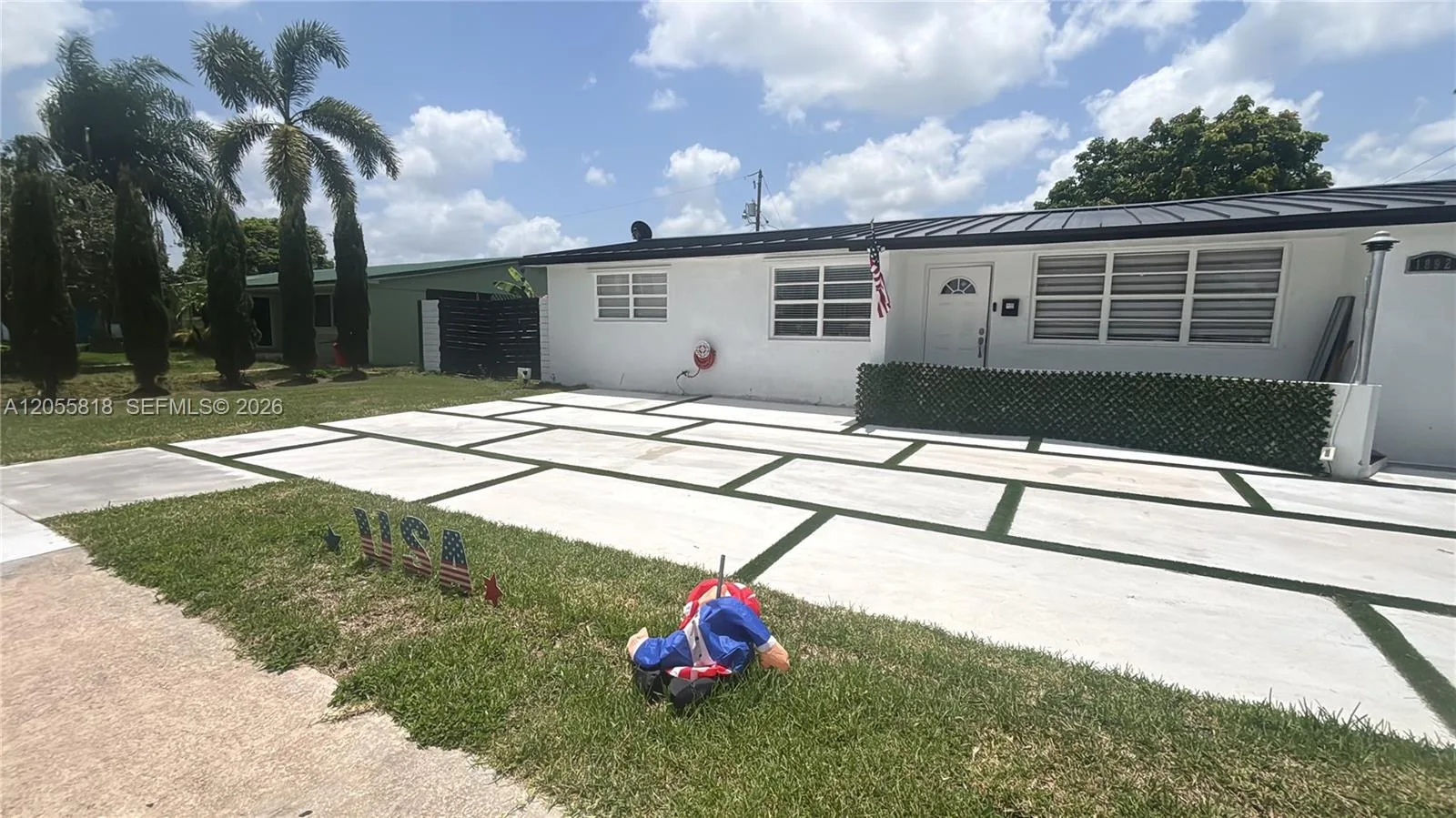 1892 NW 8th Ter, Homestead, FL 33030