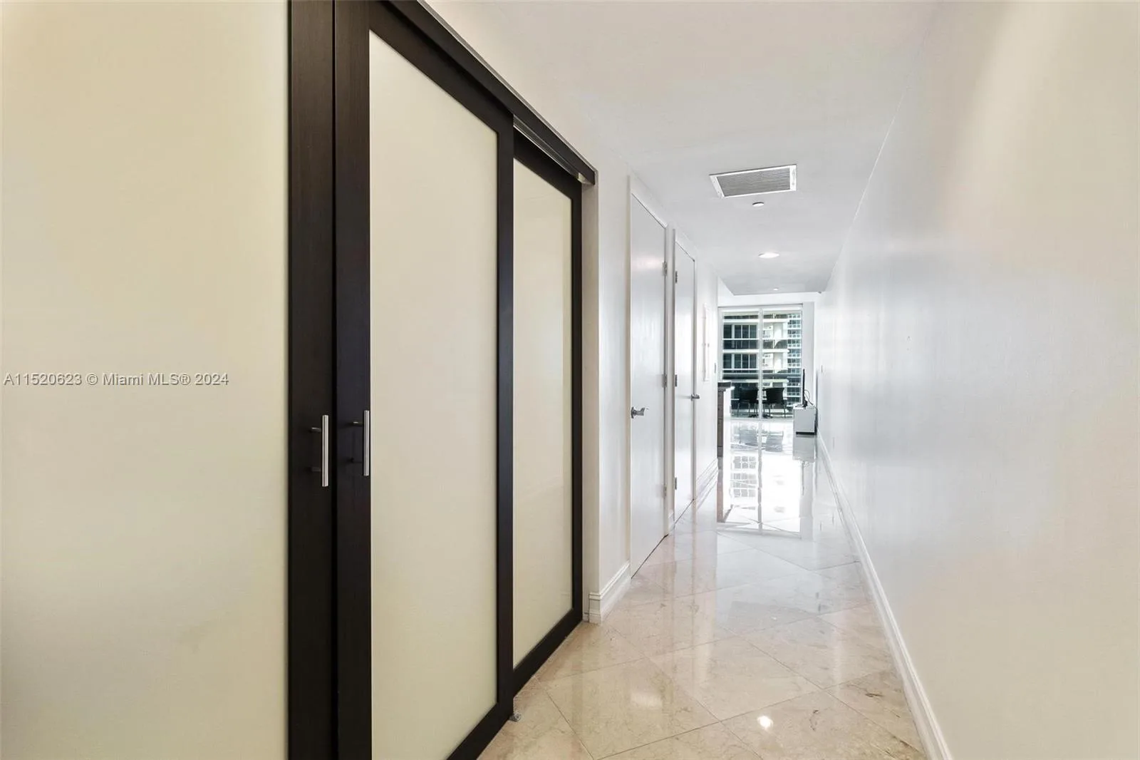 1830 S Ocean Dr # 3809, Hallandale Beach, FL 33009 photo 3
