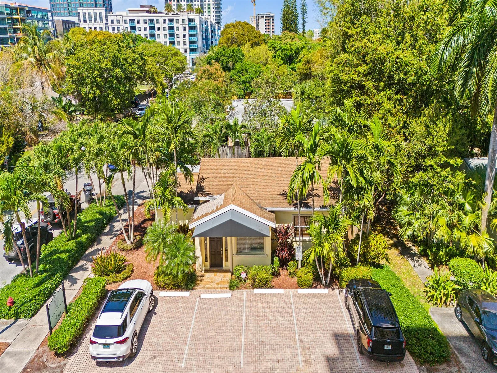103 NE 4th Street, Fort Lauderdale, FL 33301