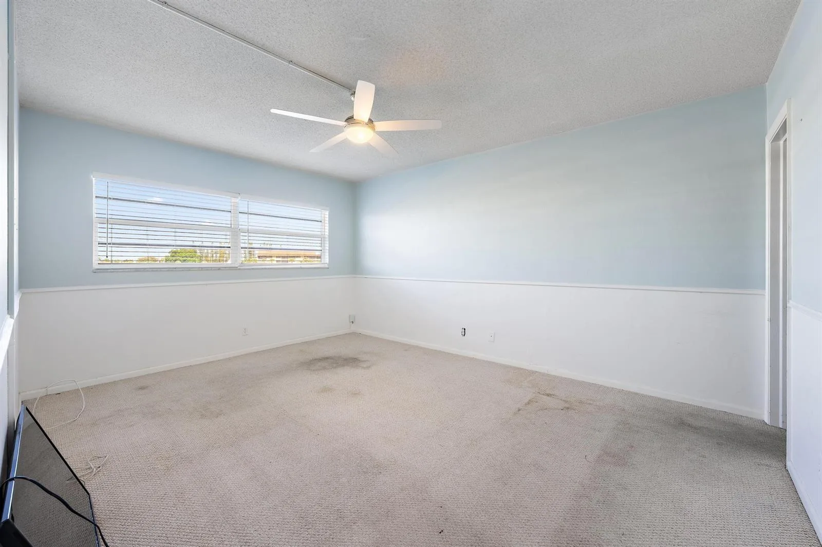 29 Yacht Club Drive # Unit 405, North Palm Beach, FL 33408 photo 10