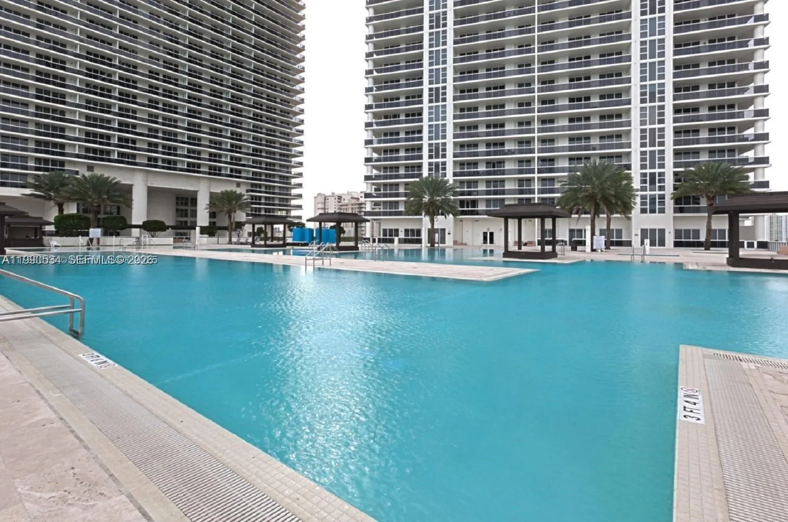 1830 S Ocean Drive # 4608, Hallandale Beach, FL 33009