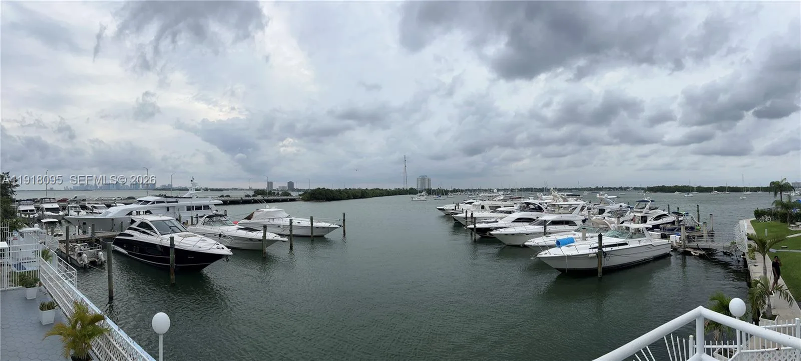7904 West Dr # 111, North Bay Village, FL 33141