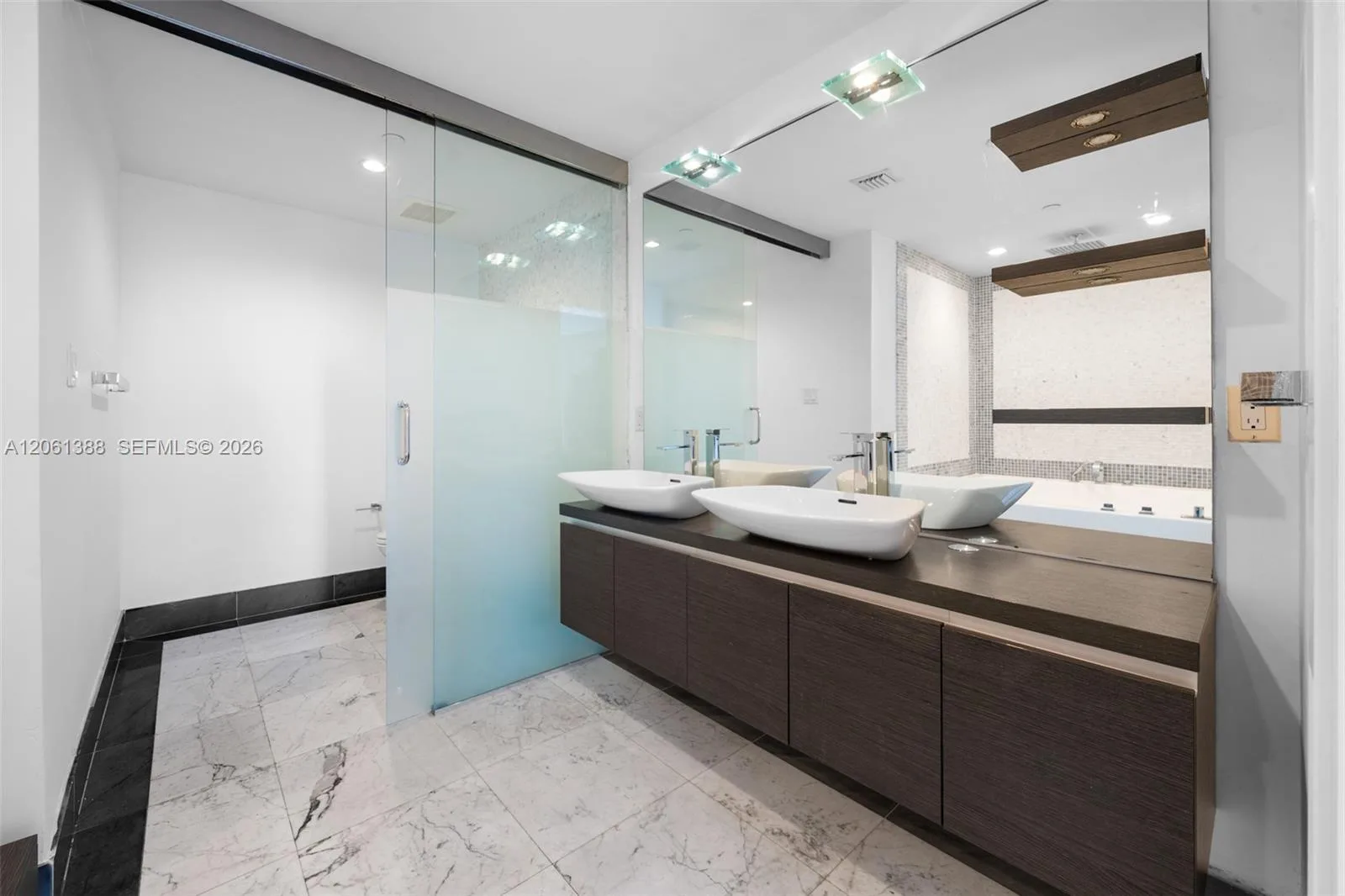 200 Biscayne Boulevard Way # 4409, Miami, FL 33131 photo 12