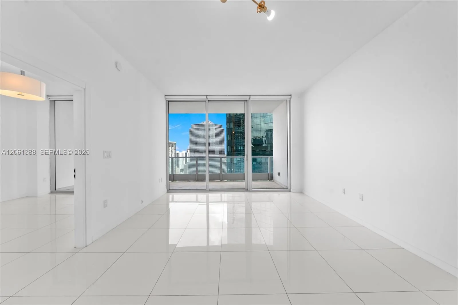 200 Biscayne Boulevard Way # 4409, Miami, FL 33131 photo 8