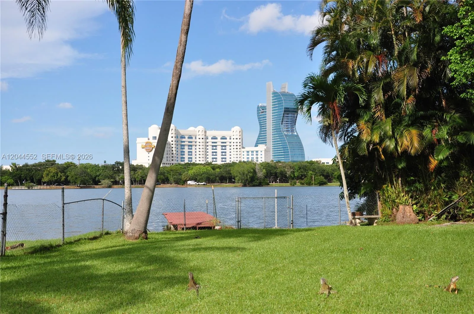 5630 SW 55th Ave, Davie, FL 33314