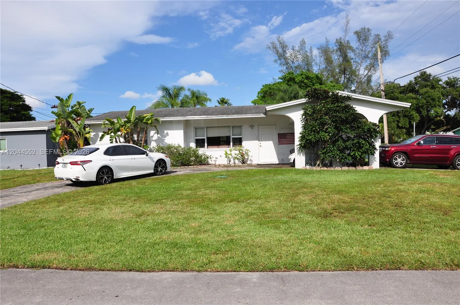 5630 SW 55th Ave, Davie, FL 33314 photo 2