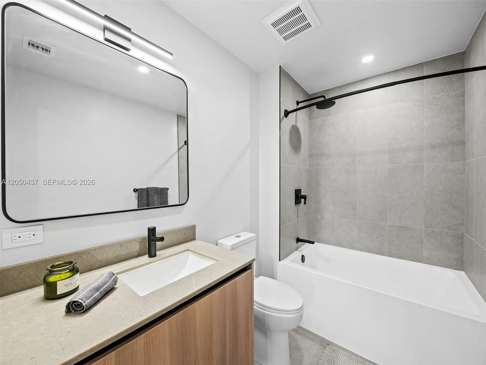 121 NE 5th St # 3706, Miami, FL 33132 photo 10