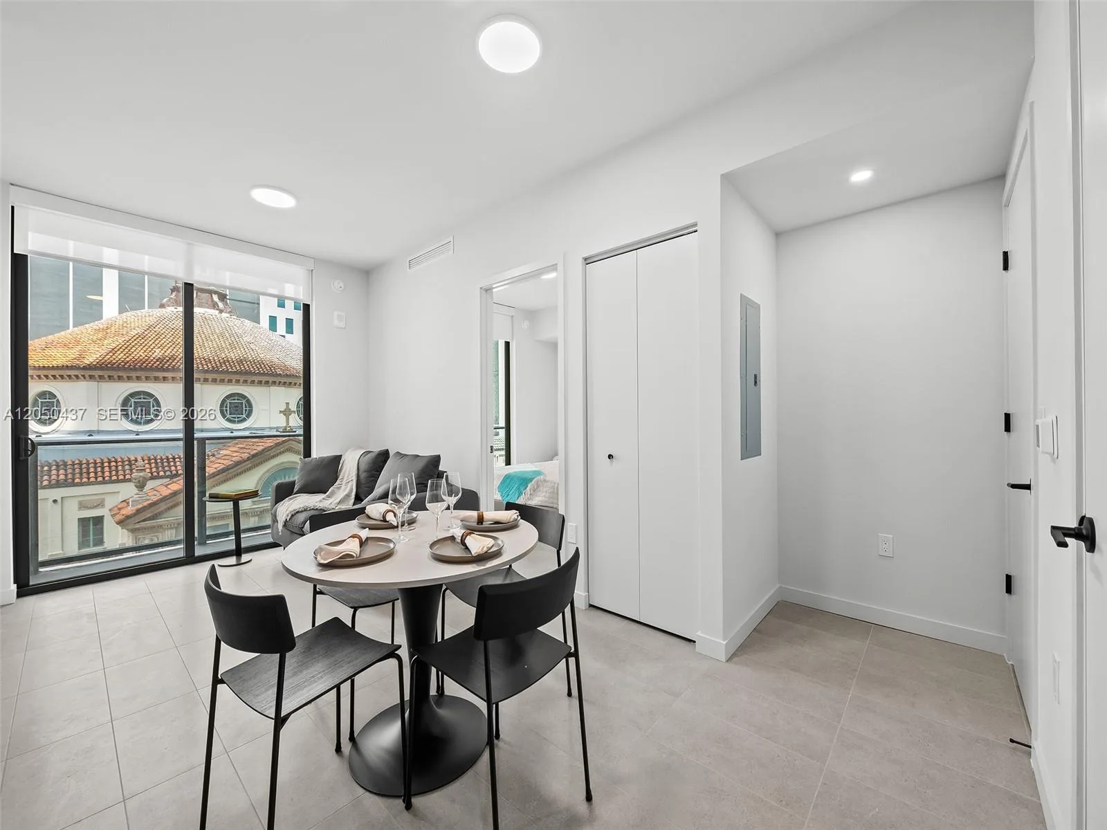 121 NE 5th St # 3706, Miami, FL 33132 photo 4
