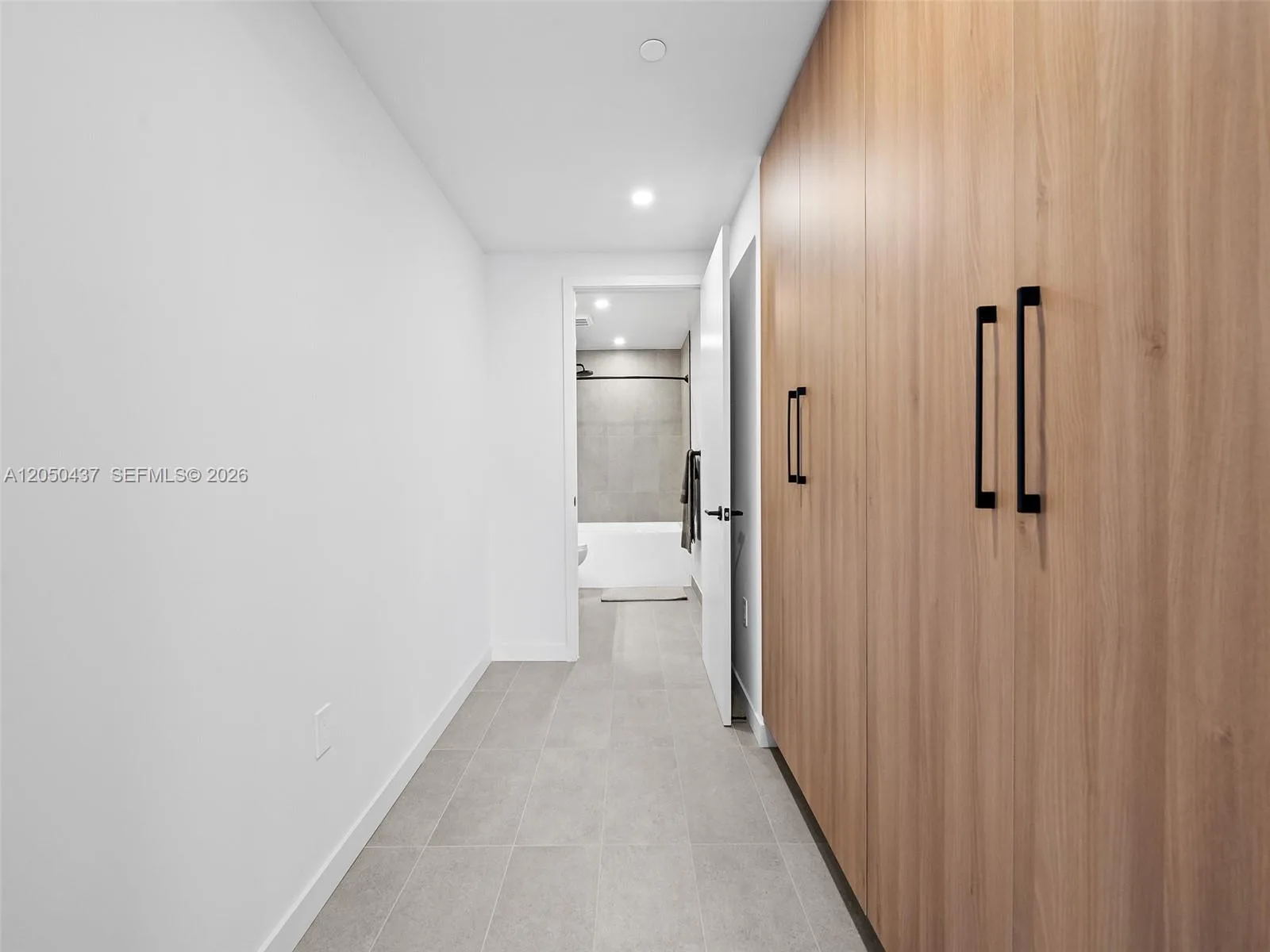 121 NE 5th St # 3706, Miami, FL 33132 photo 8