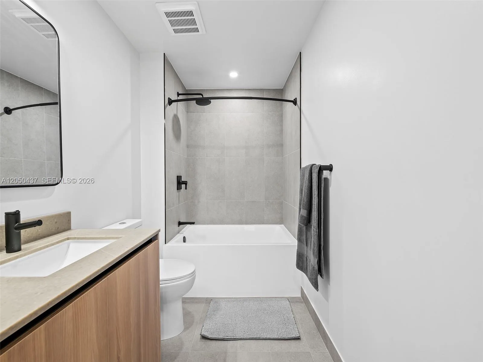 121 NE 5th St # 3706, Miami, FL 33132 photo 9