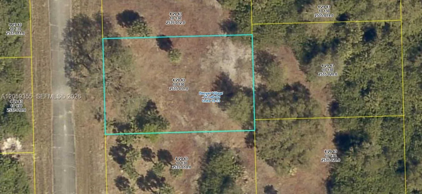 621 Trumpet Dr, La Belle, FL 33935