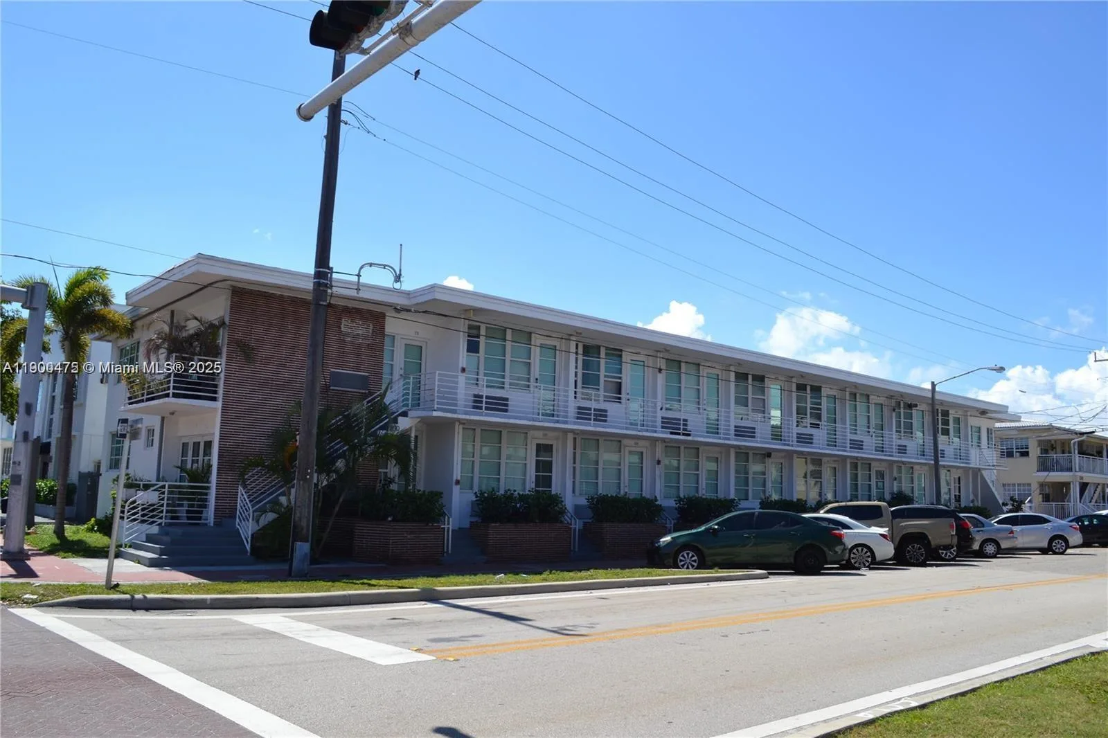 300 74th St # 3, Miami Beach, FL 33141