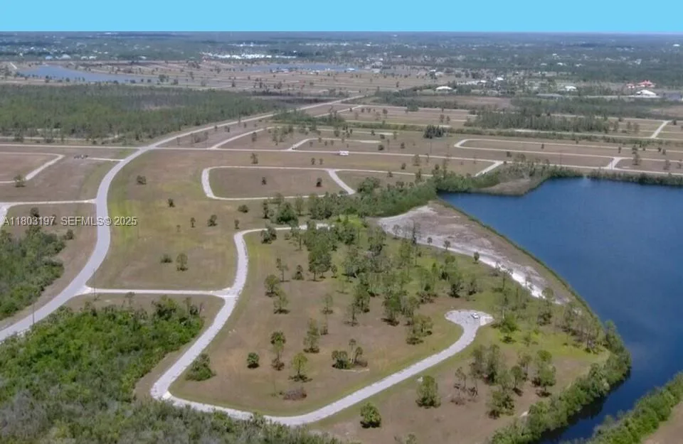 5 Deck Ct, Port Charlotte, FL 339546 photo 3