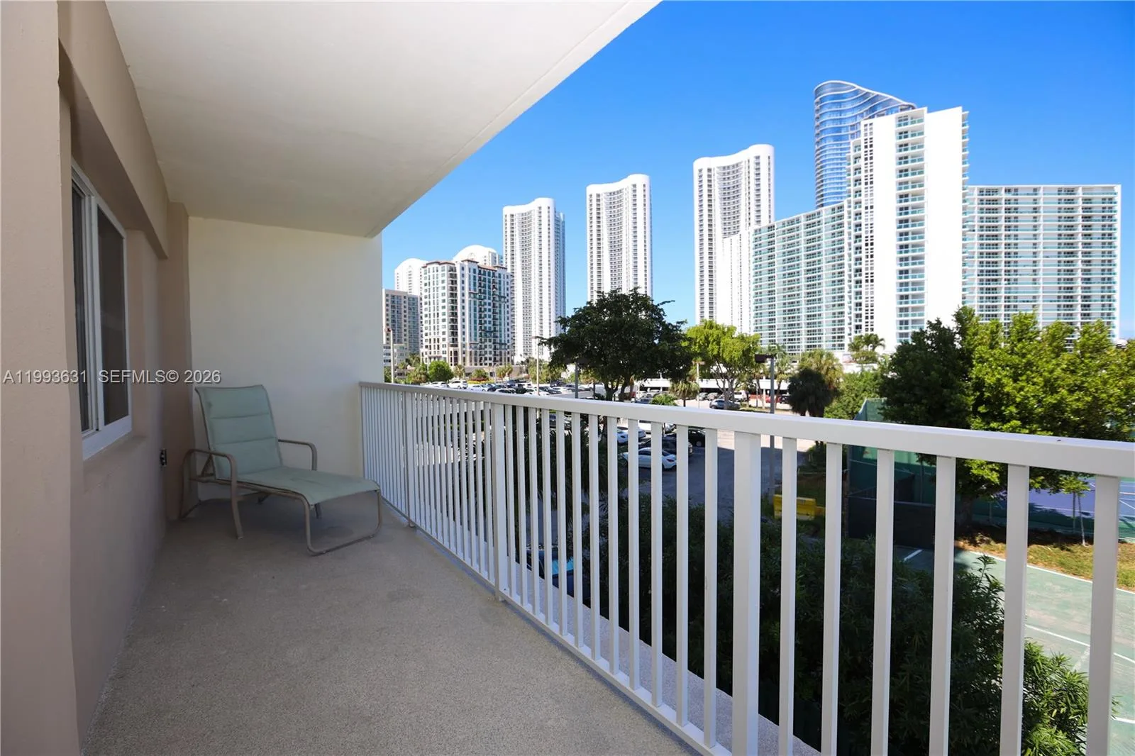 300 Bayview Dr # 216, Sunny Isles Beach, FL 33160 photo 2