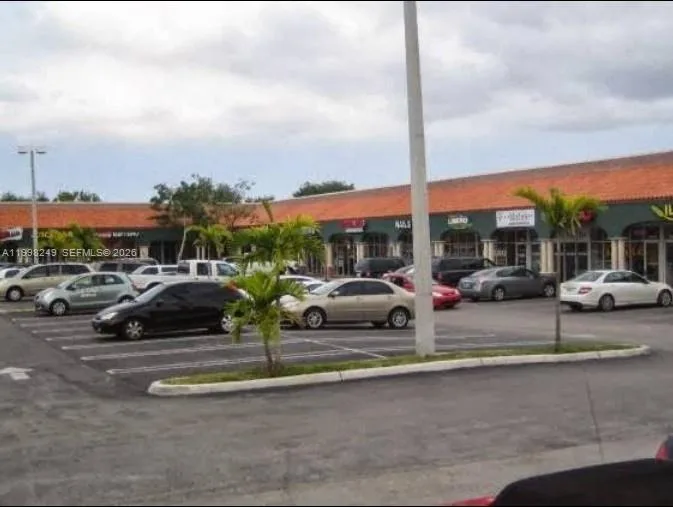 15648 SW 72nd St, Miami, FL 33193