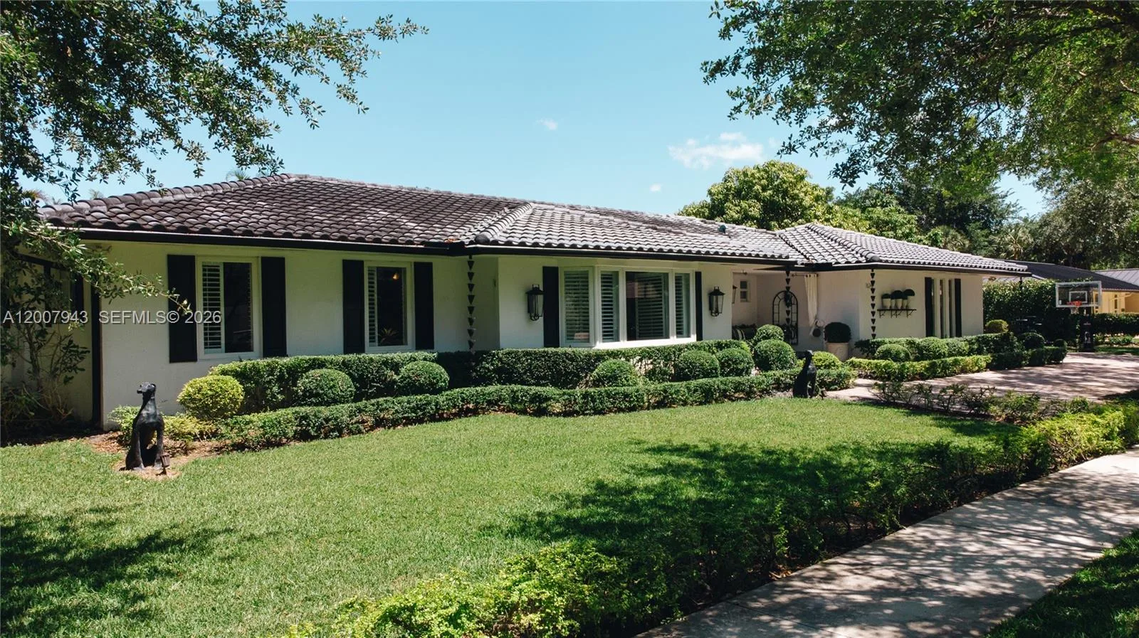16241 W Troon Cir, Miami Lakes, FL 33014