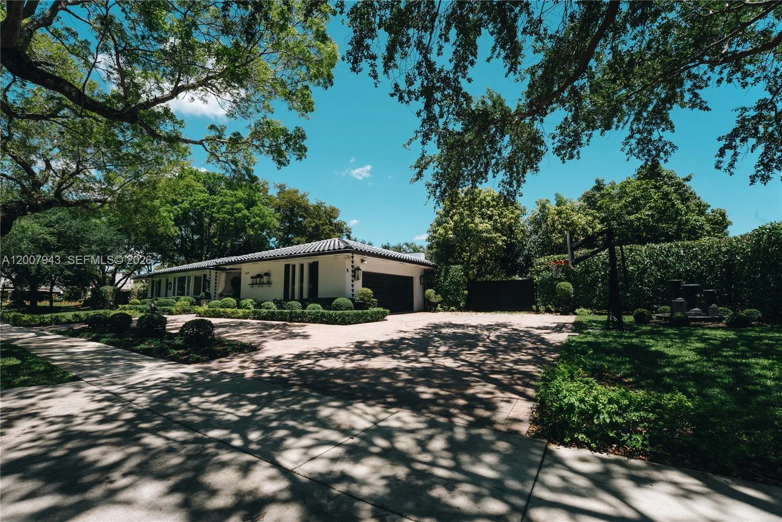 16241 W Troon Cir, Miami Lakes, FL 33014 photo 8