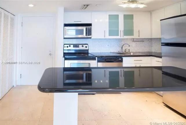 770 Claughton Island Dr # 1008, Miami, FL 33131 photo 5