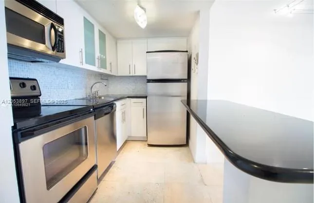 770 Claughton Island Dr # 1008, Miami, FL 33131 photo 6
