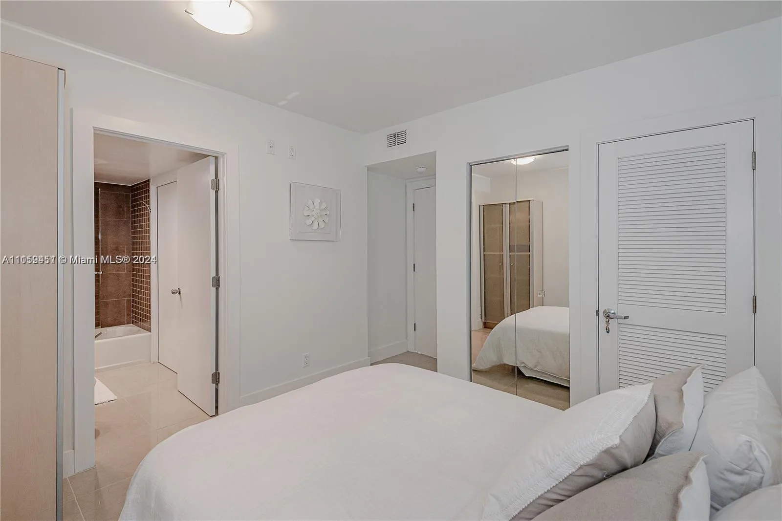 2301 Collins Ave # 938, Miami Beach, FL 33139 photo 10