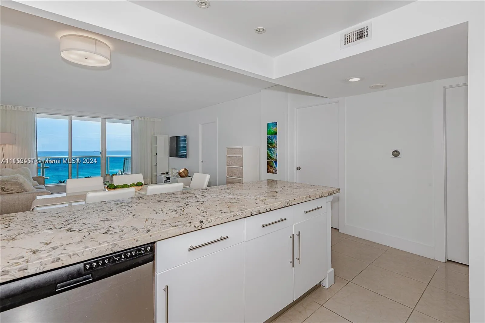 2301 Collins Ave # 938, Miami Beach, FL 33139 photo 4