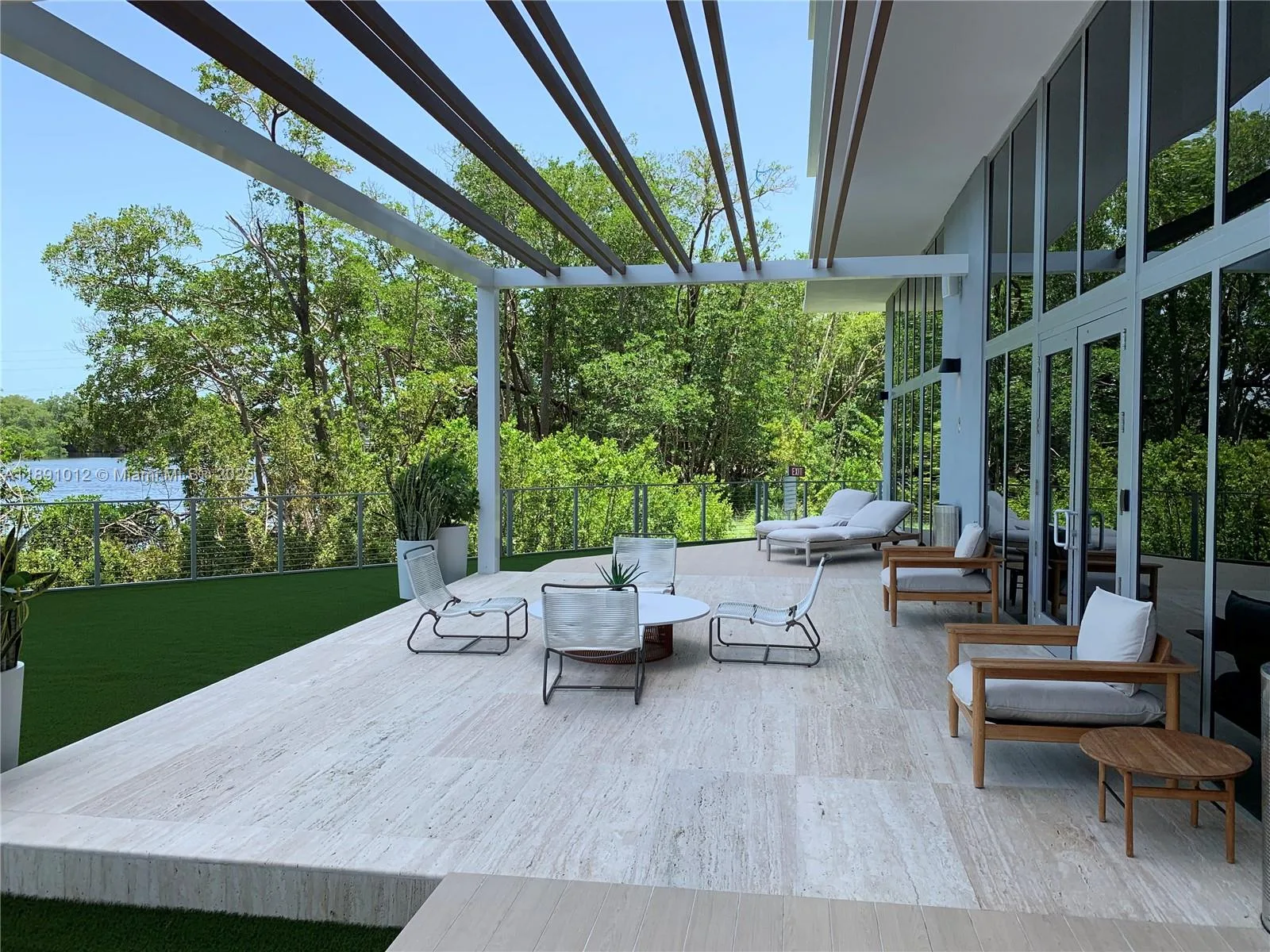 16385 Biscayne Blvd # 2420, North Miami Beach, FL 33160 photo 11