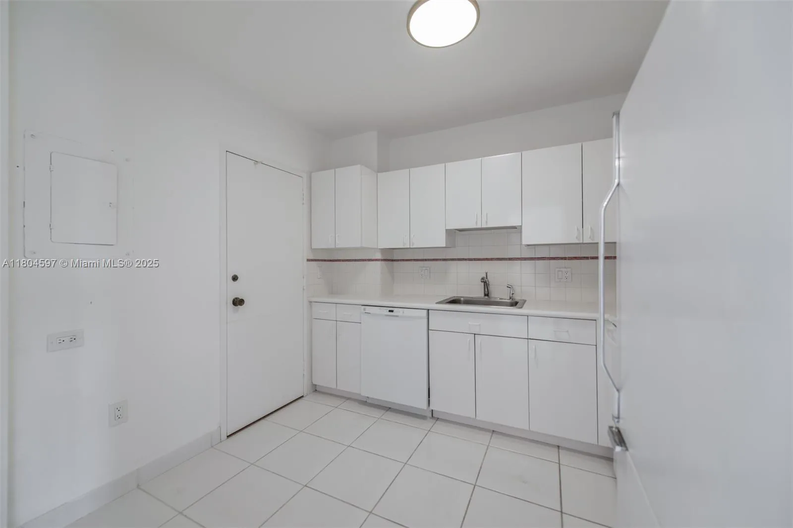 1980 S Ocean Dr # 18G, Hallandale Beach, FL 33009 photo 10