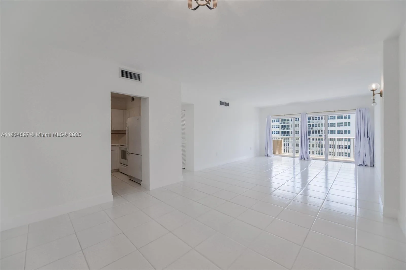 1980 S Ocean Dr # 18G, Hallandale Beach, FL 33009 photo 3