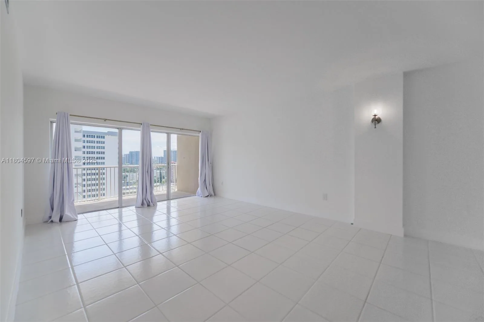1980 S Ocean Dr # 18G, Hallandale Beach, FL 33009 photo 5
