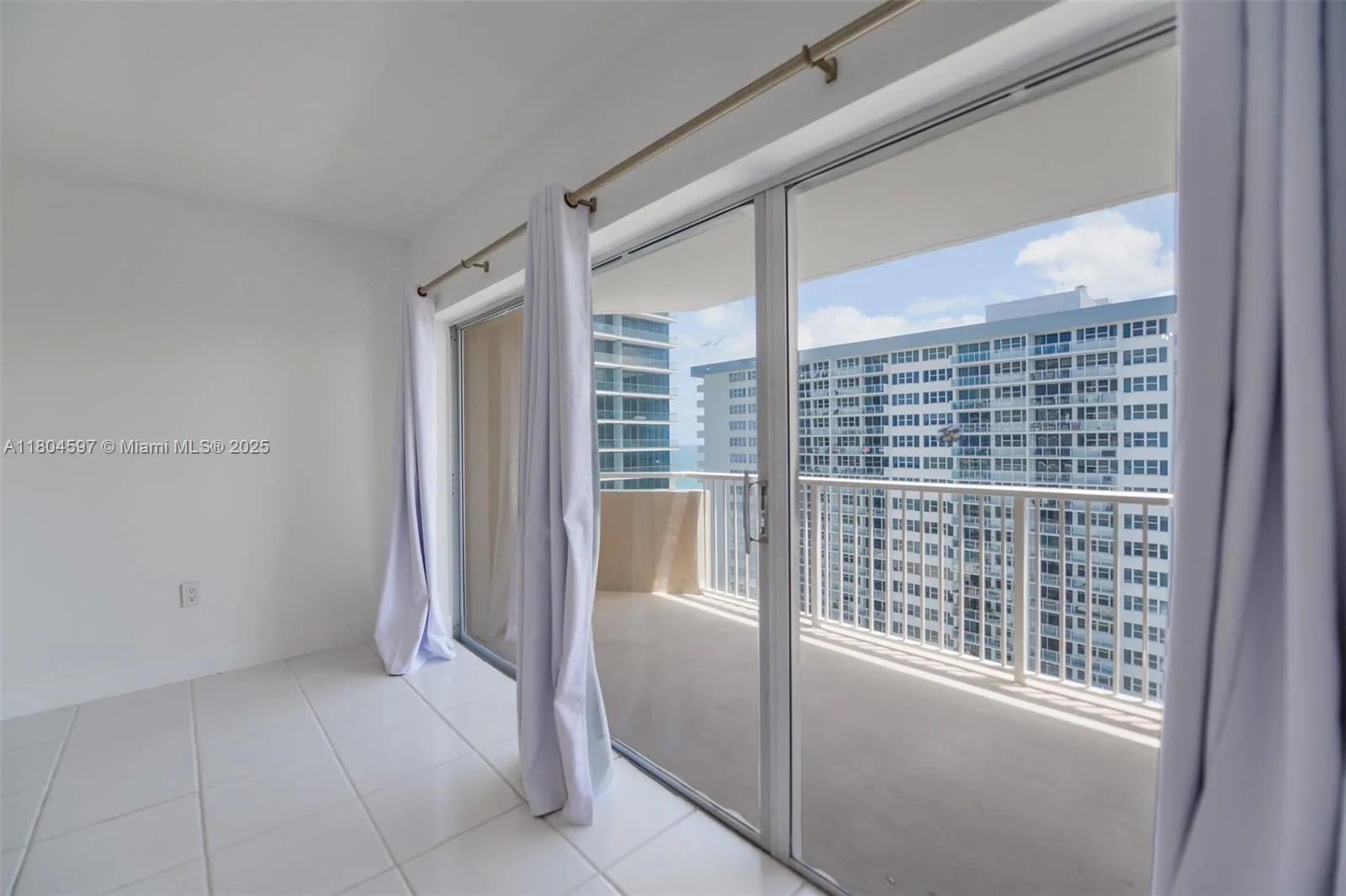 1980 S Ocean Dr # 18G, Hallandale Beach, FL 33009 photo 7