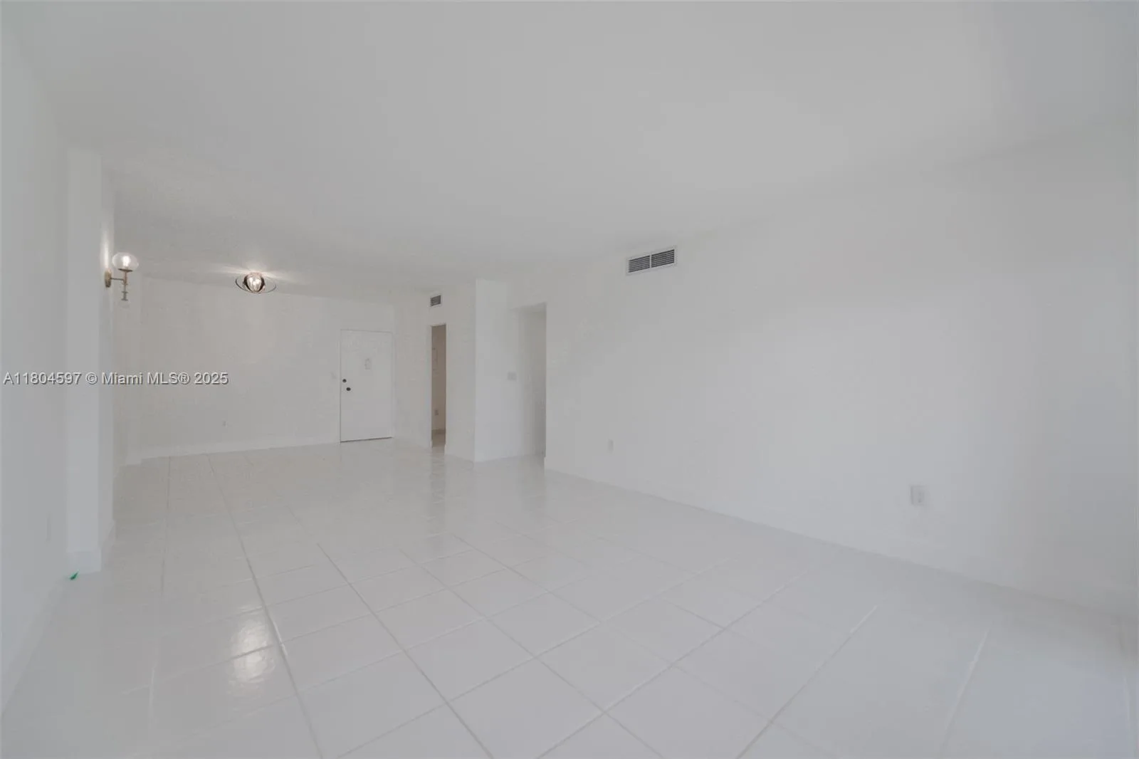 1980 S Ocean Dr # 18G, Hallandale Beach, FL 33009 photo 9