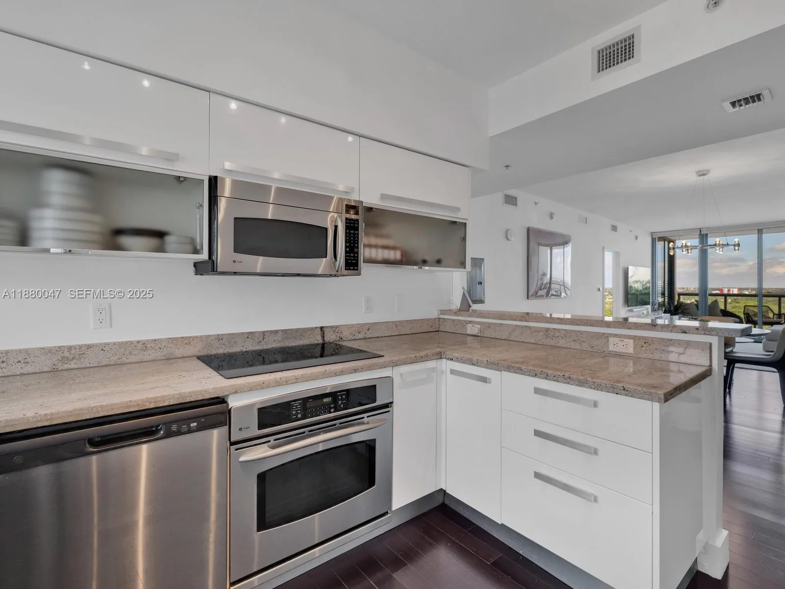 601 NE 36th St # 1304, Miami, FL 33137 photo 10