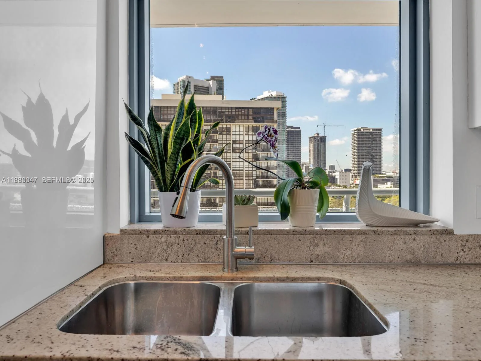 601 NE 36th St # 1304, Miami, FL 33137 photo 11