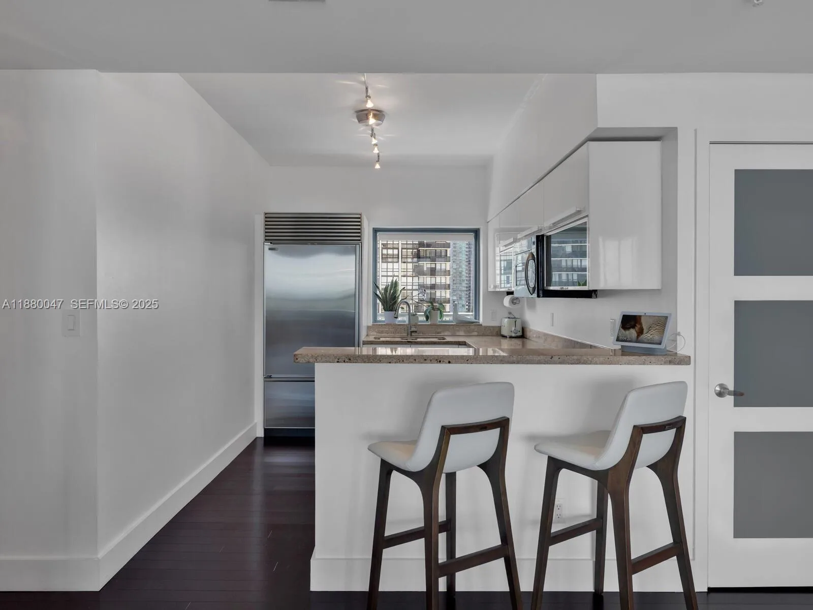 601 NE 36th St # 1304, Miami, FL 33137 photo 8