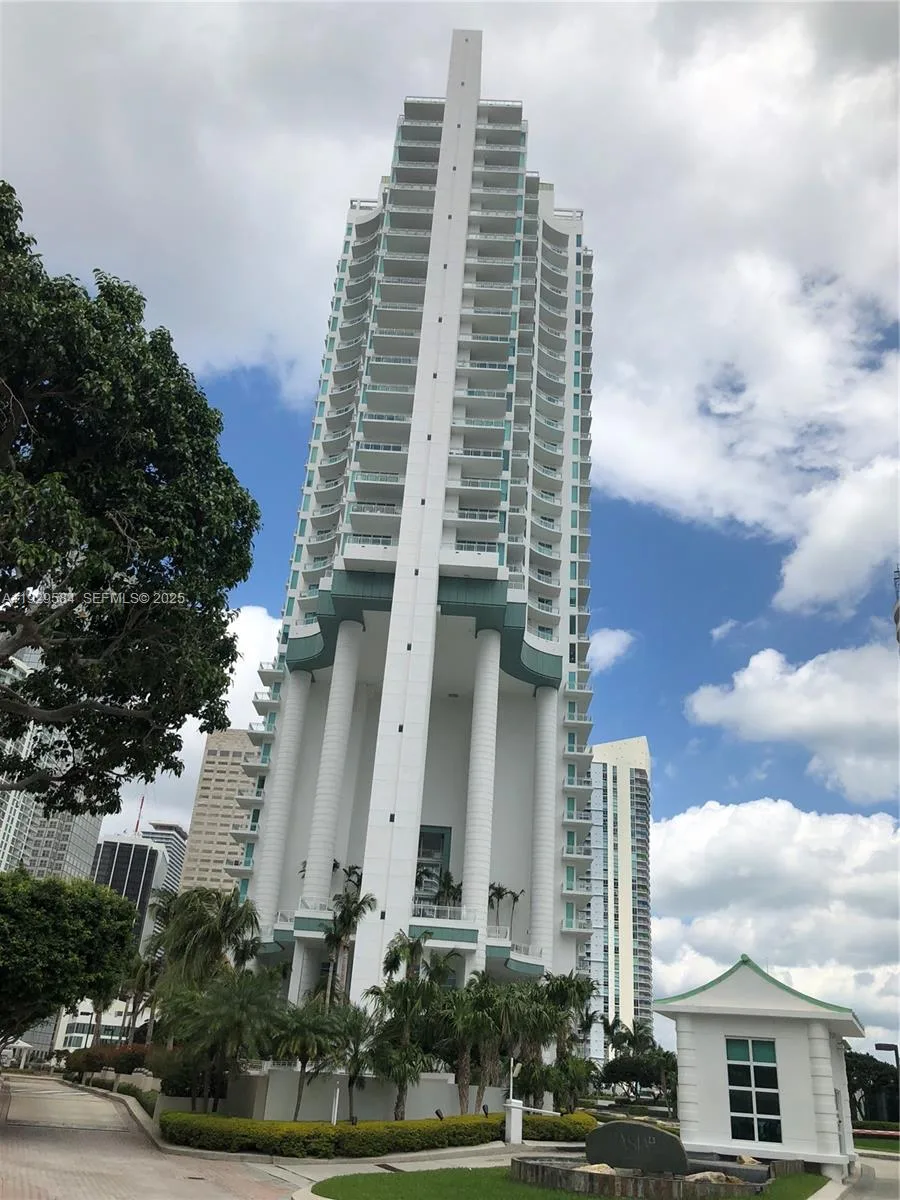 900 Brickell Key Blvd # 1602, Miami, FL 33131 photo 3