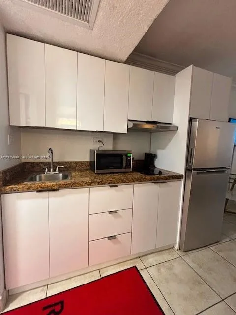 19201 Collins Ave # 303, Sunny Isles Beach, FL 33160 photo 9