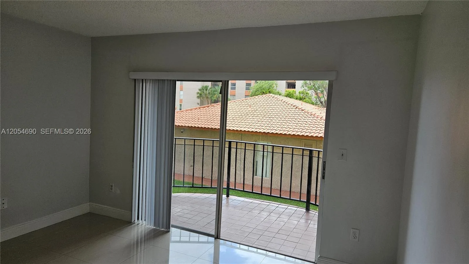 5201 NW 7th St # 207, Miami, FL 33126 photo 6