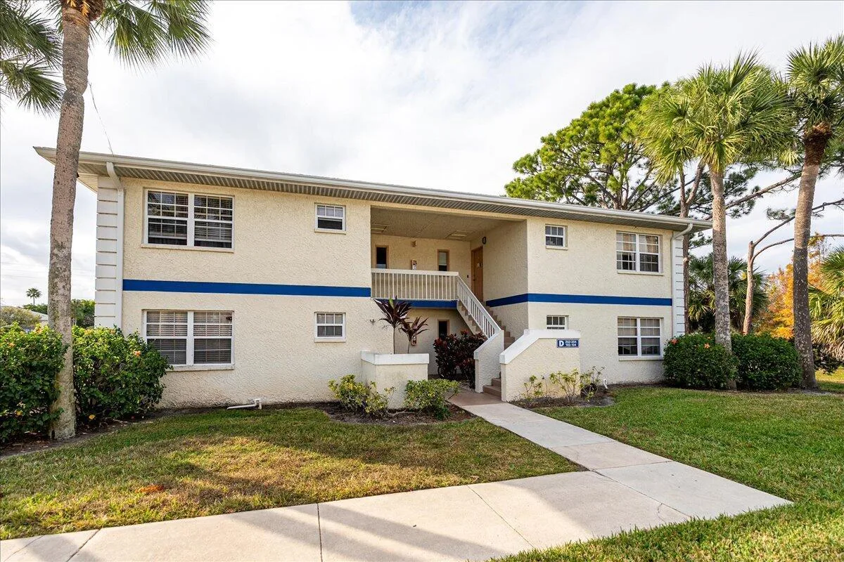 1506 SE Royal Green Circle # 204, Port St. Lucie, FL 34952