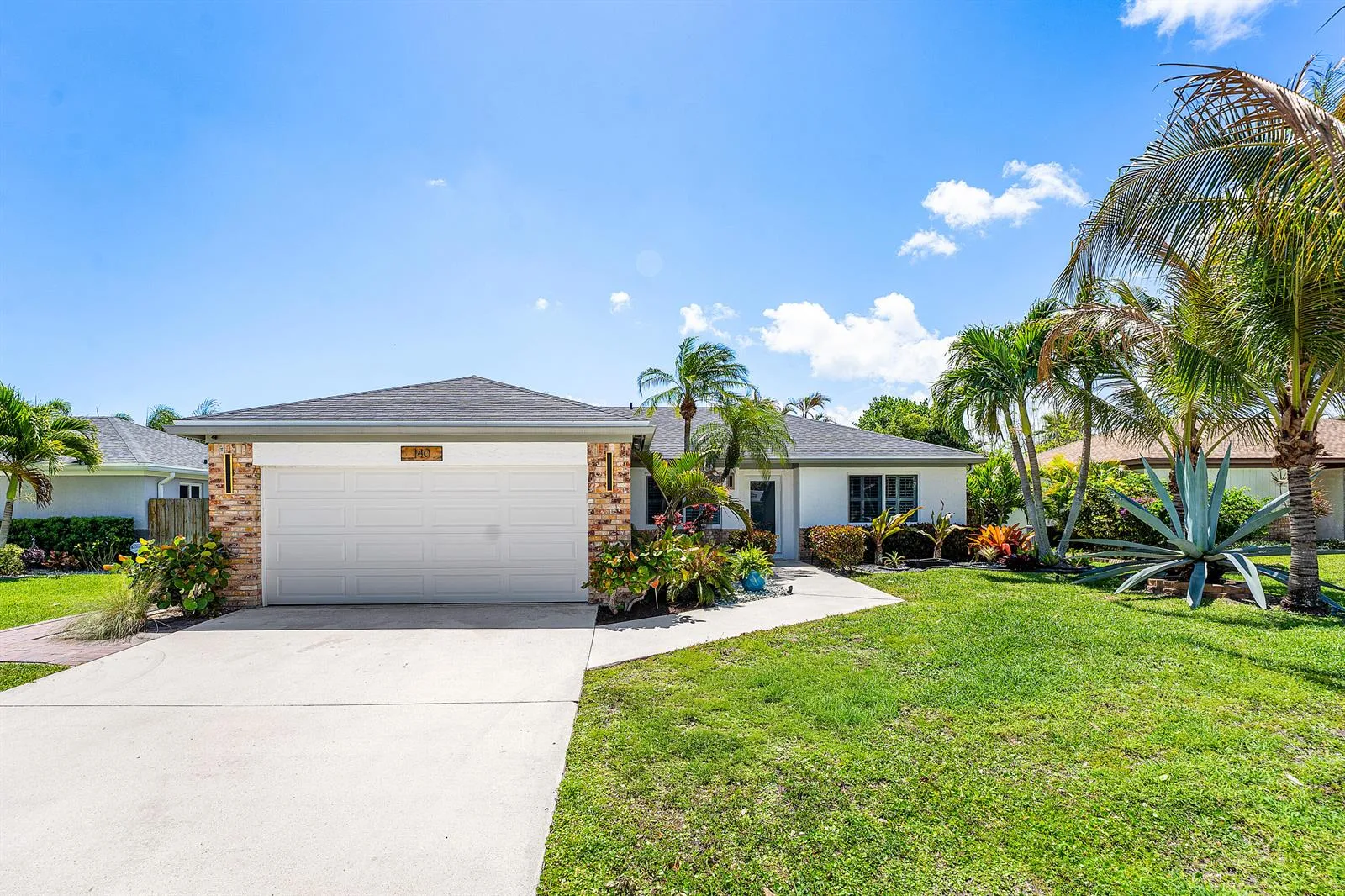 140 Arrowhead Circle, Jupiter, FL 33458